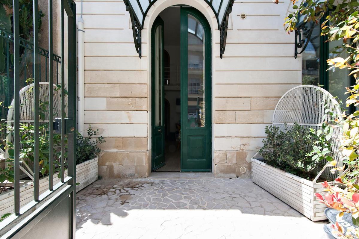 Residence De Franchis - Smart Apartments Lecce Exteriér fotografie