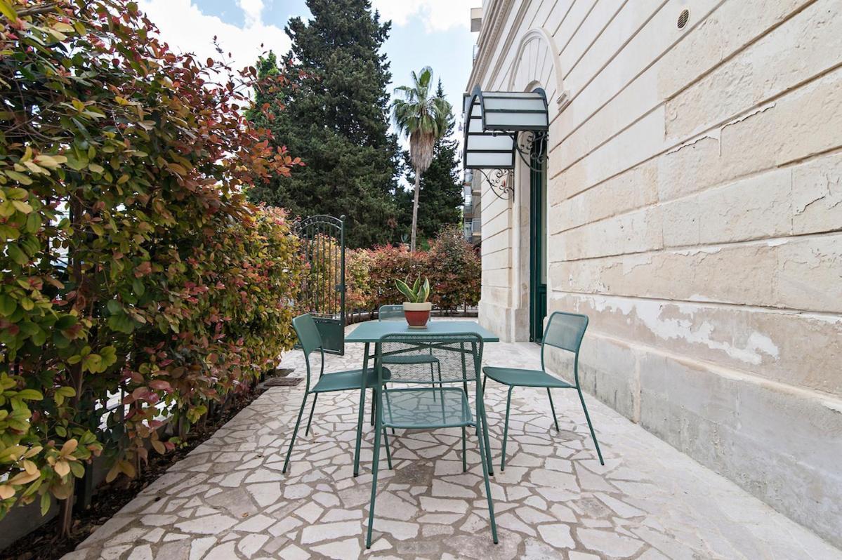 Residence De Franchis - Smart Apartments Lecce Exteriér fotografie